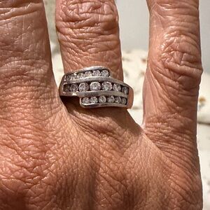 Dazzling Silver and White Stone Women's Ring